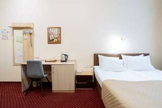 Гостиница Арагон Рязань Номер комфорт с 1 двуспальной кроватью-11