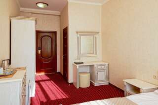 Гостиница Арагон Рязань Номер комфорт с 1 двуспальной кроватью-8